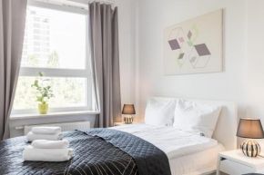 Urban Chic - Pereca - Rondo ONZ - Luxury Warsaw Stays - 14 People